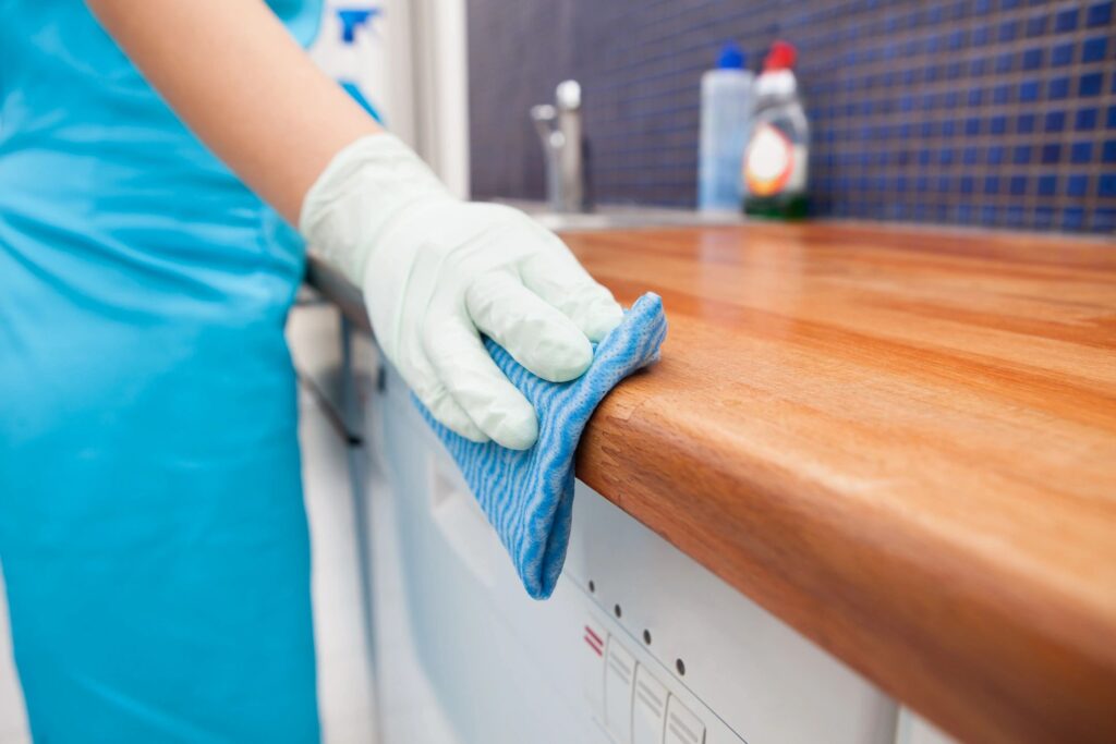 KITCHEN<br>CLEANING SERVICES